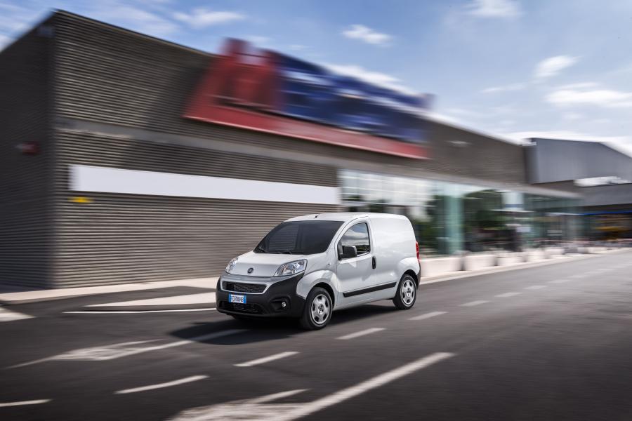  Fiat Fiorino (225) 2016 года  (фото 1 из 12)